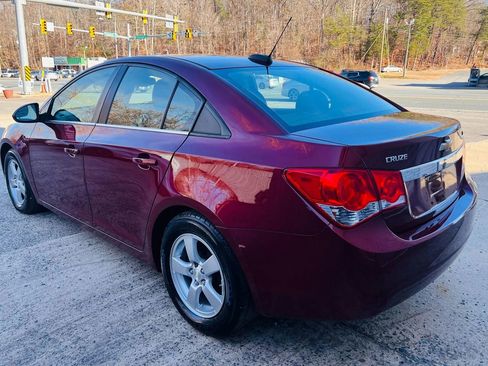Used 2016 Chevrolet Cruze LT image 9