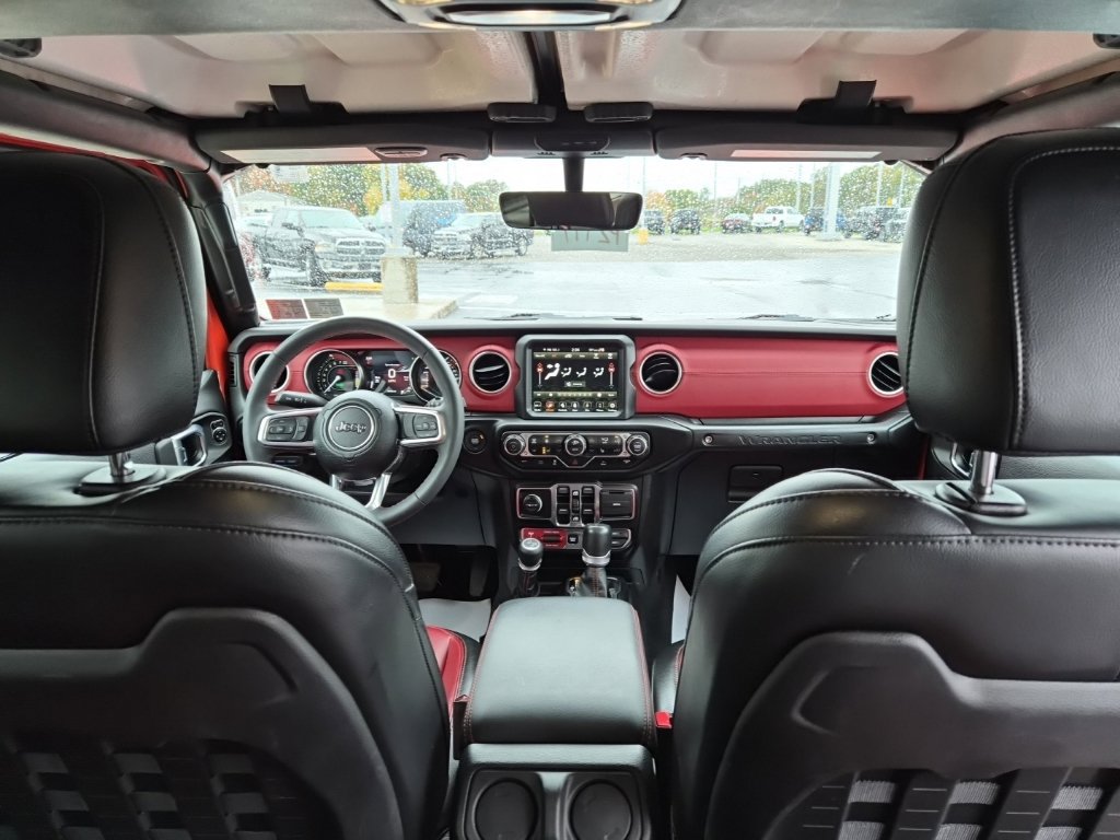 Used 2023 Jeep Wrangler Unlimited Rubicon 4xe AWD/4WD image 26