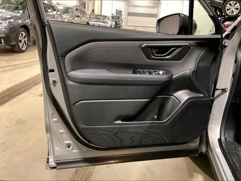 Used 2025 Subaru Forester Premium image 23