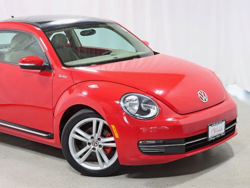 Used 2013 Volkswagen Beetle 2.5 FWD image 2
