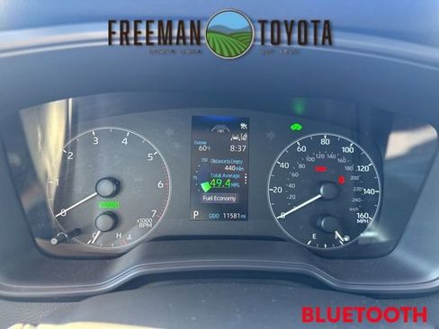 Used 2024 Toyota Corolla LE w/ LE Convenience Package image 8