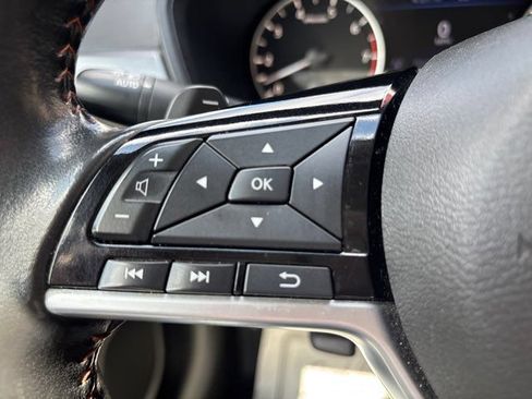 Used 2024 Nissan Altima 2.5 SR FWD image 38
