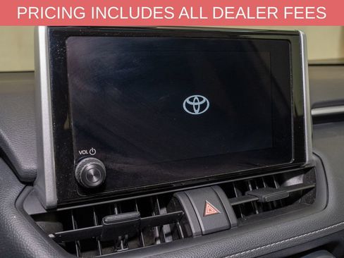 Used 2024 Toyota RAV4 XLE FWD image 12