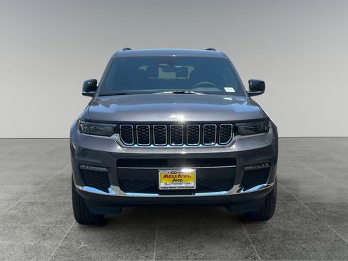 Used 2025 Jeep Grand Cherokee L Limited image 8