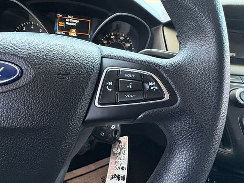 Used 2018 Ford Focus SE image 24