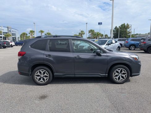 Used 2021 Subaru Forester Premium w/ Popular Package #1 AWD/4WD image 3