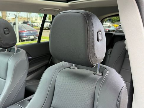 Certified 2026 Mercedes-Benz GLS 450 4MATIC image 3