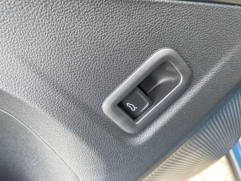 New 2026 Volkswagen Tiguan SE R-Line image 25