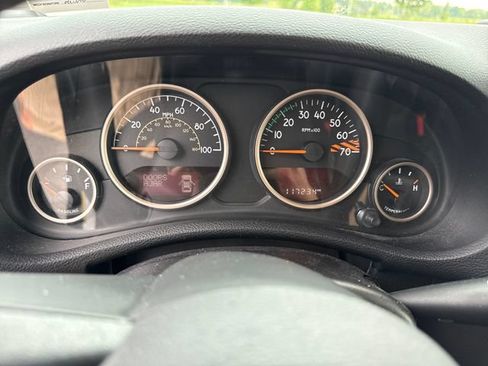 Used 2016 Jeep Wrangler Unlimited Sahara AWD/4WD image 21