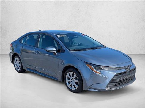 Used 2024 Toyota Corolla LE FWD image 3
