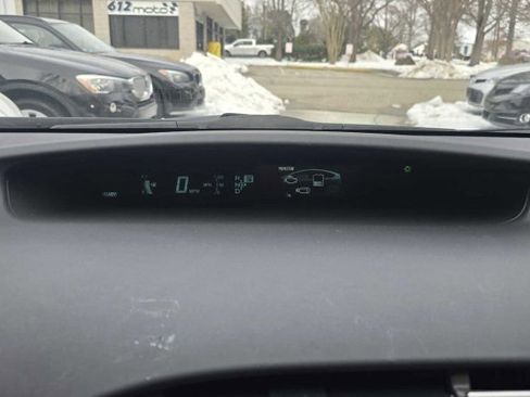 Used 2013 Toyota Prius Three image 19