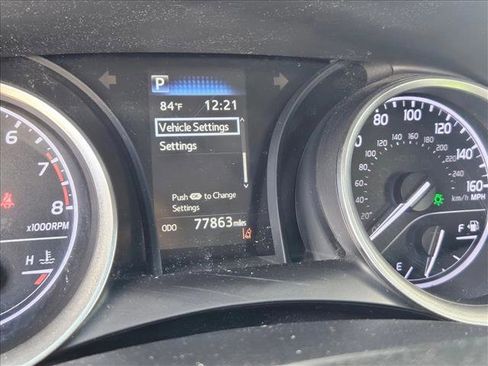 Used 2021 Toyota Camry LE image 7