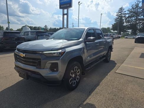 Used 2024 Chevrolet Colorado LT w/ LT Convenience Package III AWD/4WD image 4