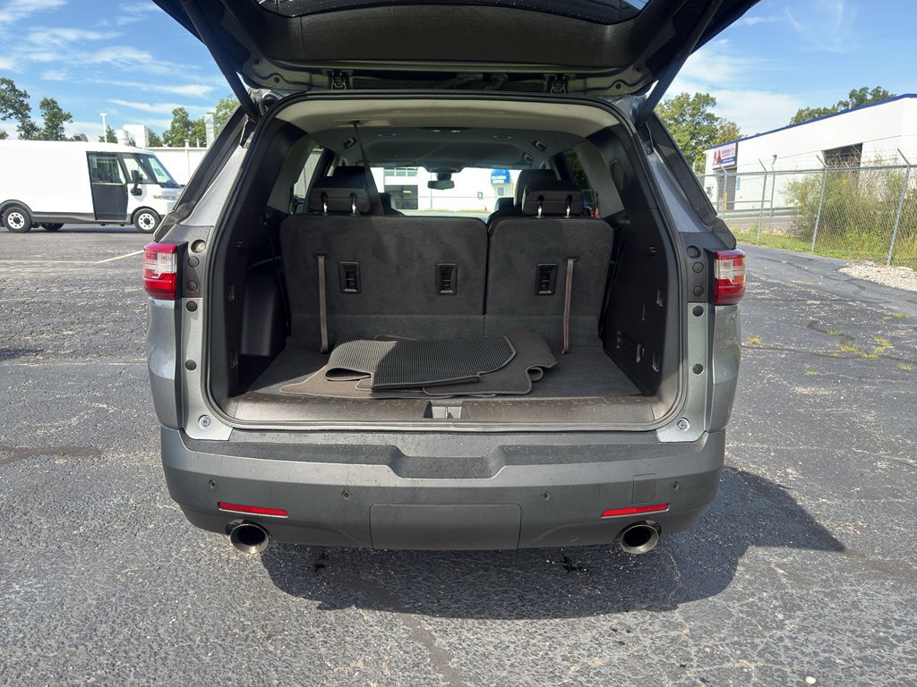 Used 2020 Chevrolet Traverse LT w/ LT Premium Package FWD image 26