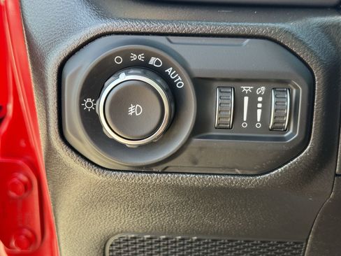 Used 2022 Jeep Wrangler Unlimited Sport S image 22