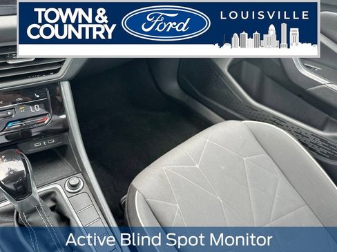 Used 2025 Volkswagen Jetta Sport FWD image 5