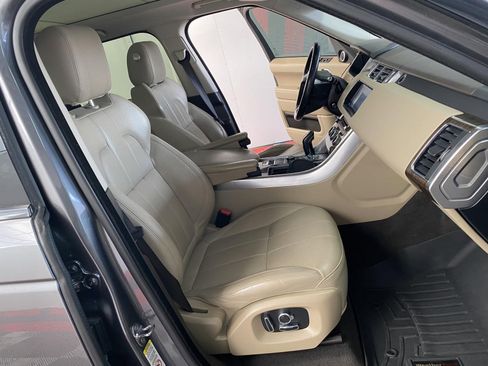 Used 2017 Land Rover Range Rover Sport HSE AWD/4WD image 9