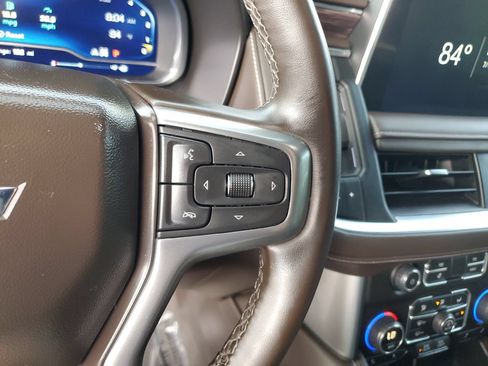 Used 2023 Chevrolet Suburban Z71 w/ Luxury Package AWD/4WD image 25