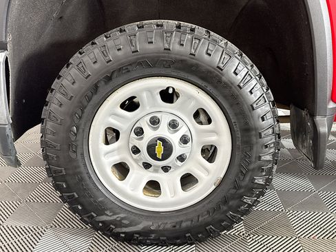 Used 2020 Chevrolet Silverado 2500 LT image 36