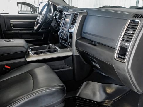 Used 2018 RAM 2500 Laramie w/ Sport Appearance Group AWD/4WD image 12