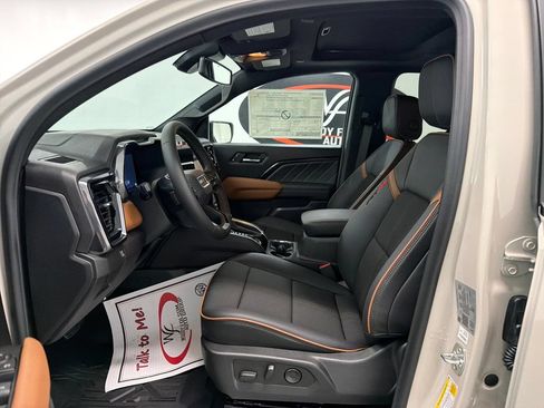 New 2026 GMC Canyon AT4 w/ Technology Plus Package AWD/4WD image 8