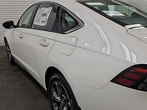 New 2026 Honda Accord EX-L image 6