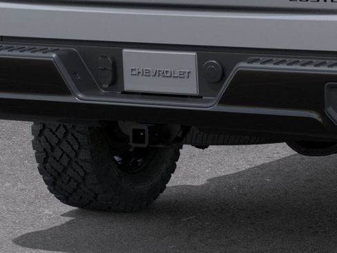 New 2026 Chevrolet Silverado 1500 Custom Trail Boss w/ LPO, Dark Essentials Package AWD/4WD image 38