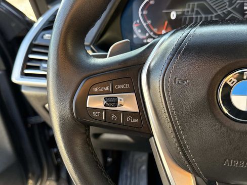 Used 2022 BMW X5 xDrive40i w/ Premium Package image 22