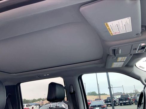 Used 2023 Ford F250 Lariat w/ Chrome Package image 13