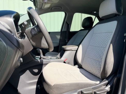 Used 2019 Chevrolet Equinox LS FWD image 15