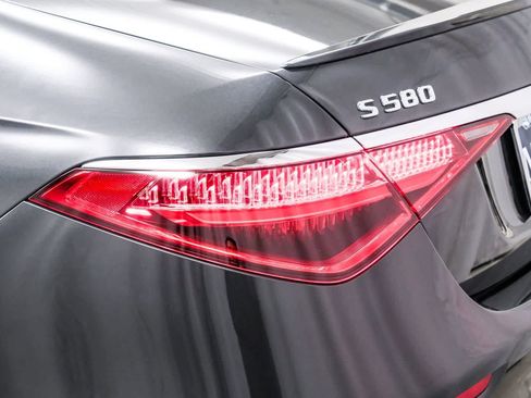 Certified 2023 Mercedes-Benz S 580 4MATIC Sedan image 7