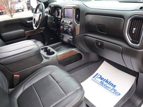 Used 2023 Chevrolet Silverado 2500 High Country w/ Technology Package image 41