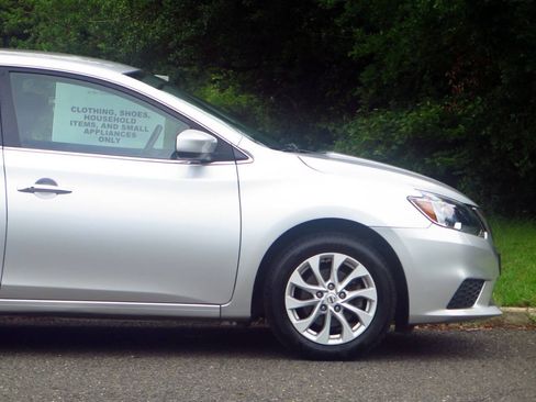 Used 2019 Nissan Sentra SV FWD image 26