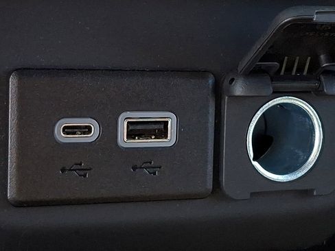 Used 2024 Chevrolet Silverado 1500 Custom image 22