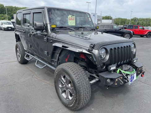 Used 2017 Jeep Wrangler Unlimited Sport w/ Dual Top Group AWD/4WD image 14