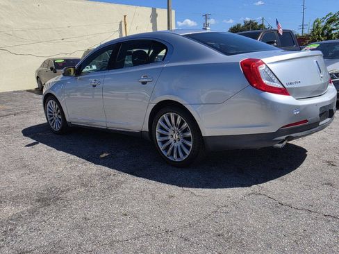 Used 2013 Lincoln MKS FWD image 4
