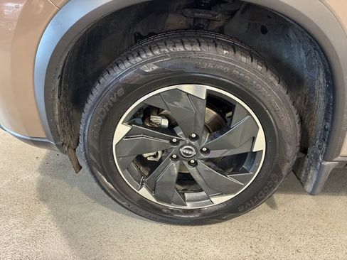 Certified 2024 Nissan Rogue SV w/ SV Premium Package image 28