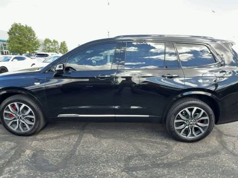 Used 2024 Cadillac XT6 Sport w/ Technology Package AWD/4WD image 5