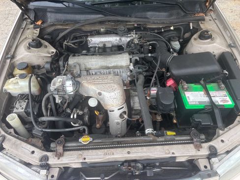 Used 2000 Toyota Camry LE image 18