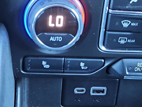 Used 2021 Chevrolet Suburban RST w/ Rear Media and Nav Package image 20