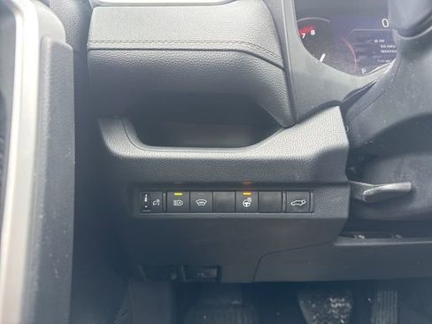 Used 2023 Toyota RAV4 XLE image 7