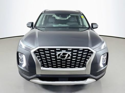 Used 2020 Hyundai Palisade SEL FWD image 2