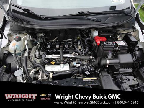 Used 2023 Nissan Versa SV image 30