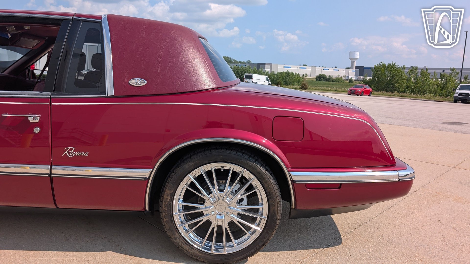 Used 1990 Buick Riviera Coupe FWD image 33