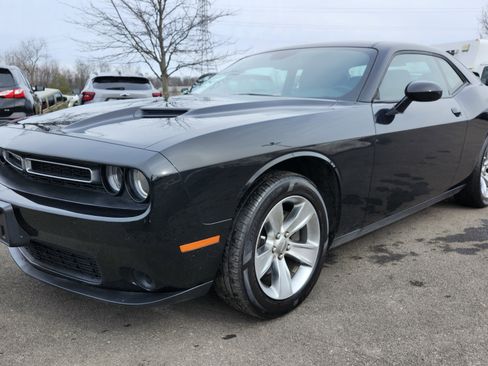 Used 2020 Dodge Challenger SXT image 12