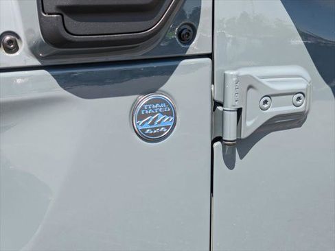 Certified 2025 Jeep Wrangler Unlimited Sahara AWD/4WD image 21