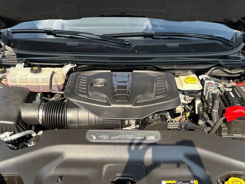 Used 2024 Jeep Wagoneer Series II image 11