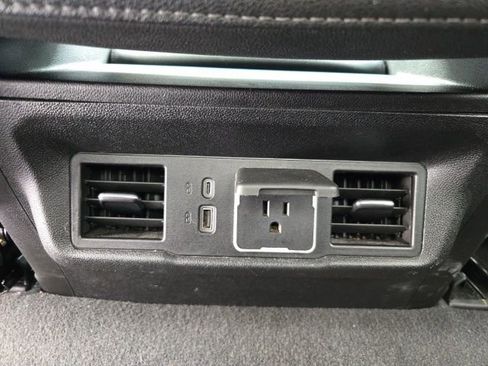 Used 2025 GMC Sierra 1500 SLT image 39