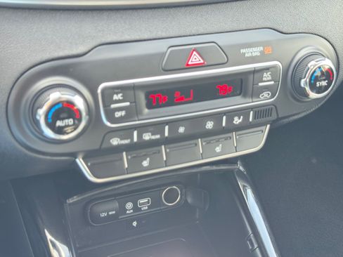 Used 2019 Kia Sorento SX AWD/4WD image 30