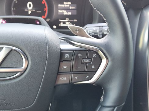 Used 2025 Lexus LX 700h Luxury w/ Appearance Package AWD/4WD image 27